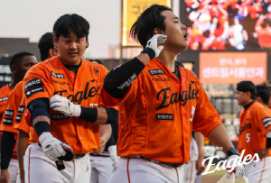 18년 만의 홈개막전, 이보다 짜릿한 승리 있을까…