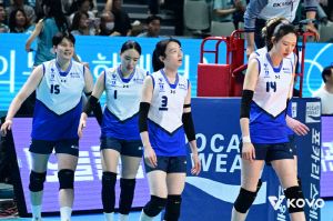 도공 나와! '괴물' 실바 32득점 고공폭격 → 2G 만에 끝난 양효진 마지막 봄배구…GS칼텍스 챔프전 진출 [장충리뷰]