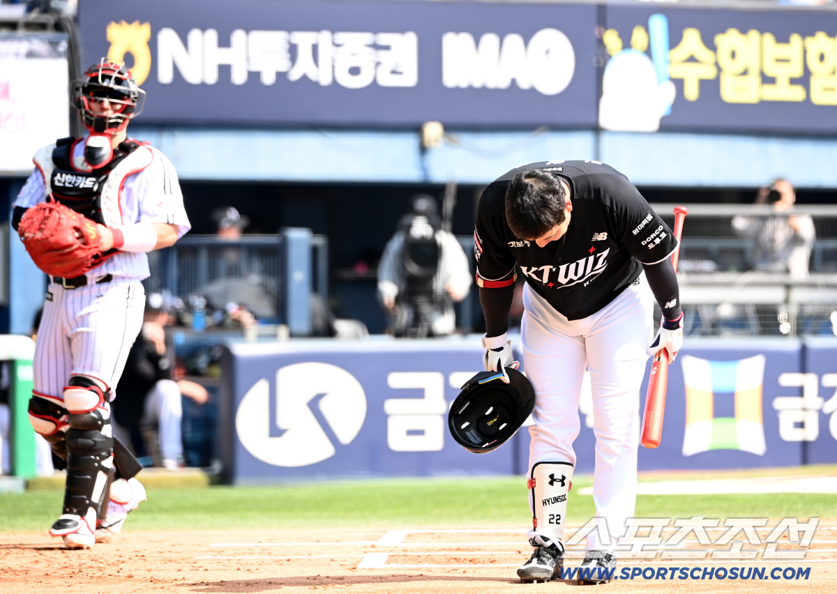 툴툴대도 다정했던 형…잠실 찾은 김현수, 친정 선수단과 뭉클한 해후[잠실…