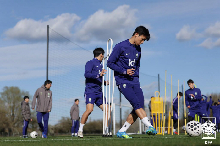 손흥민도, 이강인도 없다! 홍명보호, 코트디부아르전 선발 명단 발표...…