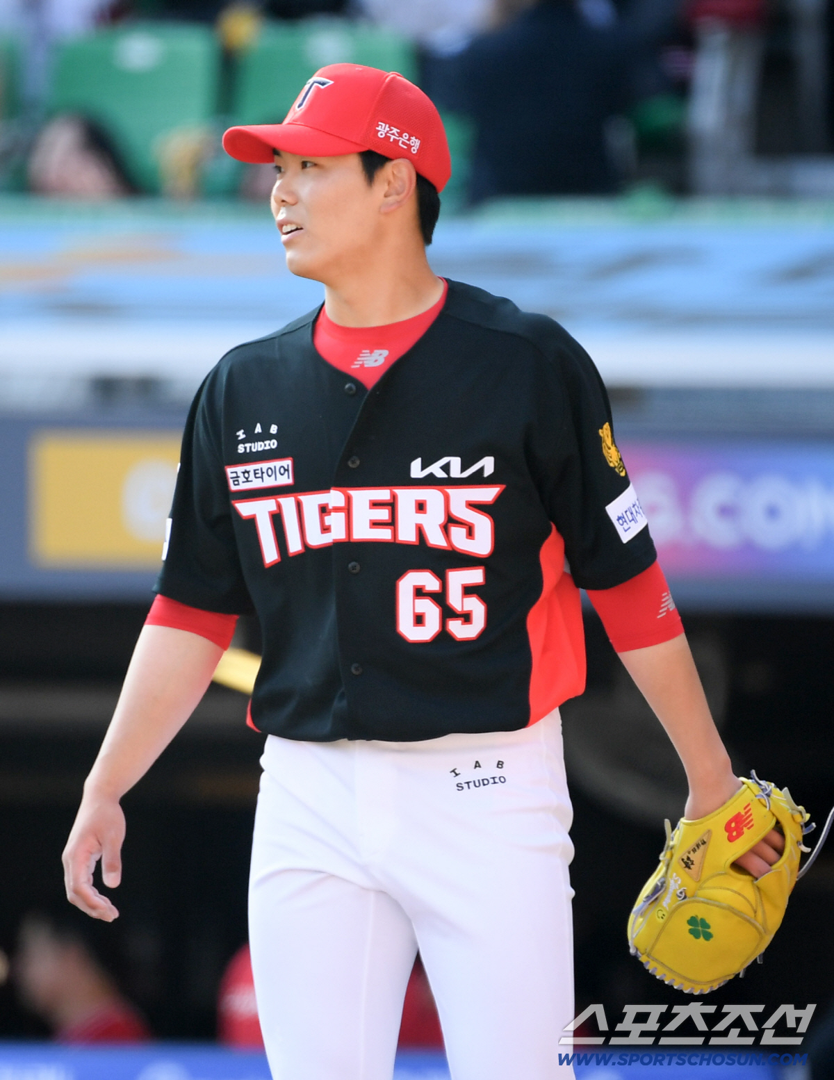 '와 승률 95.7%' KIA 기어코 졌다, 54억 쓰고도 대참사…1패 …