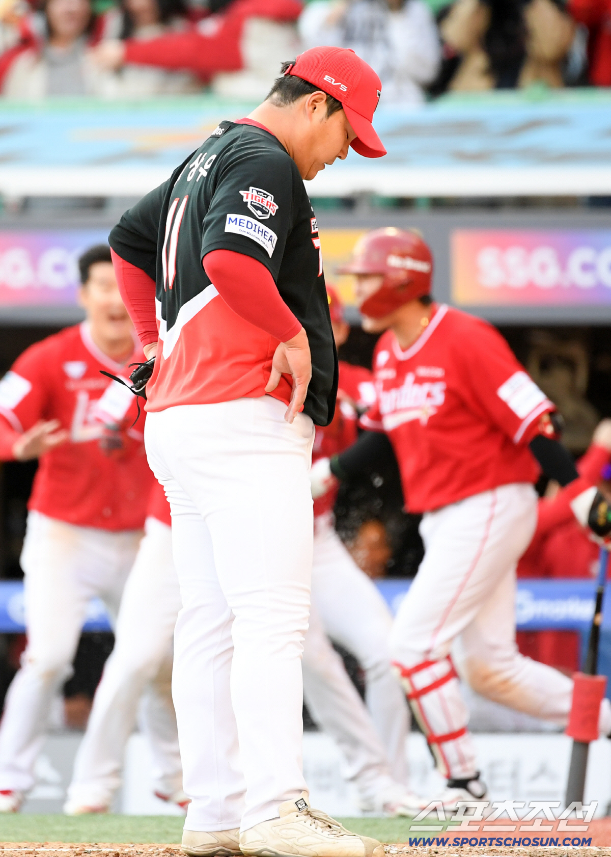 '널 믿었는데' 충격 빠진 이범호 감독, 9회 정해영 붕괴→조상우 끝내기…