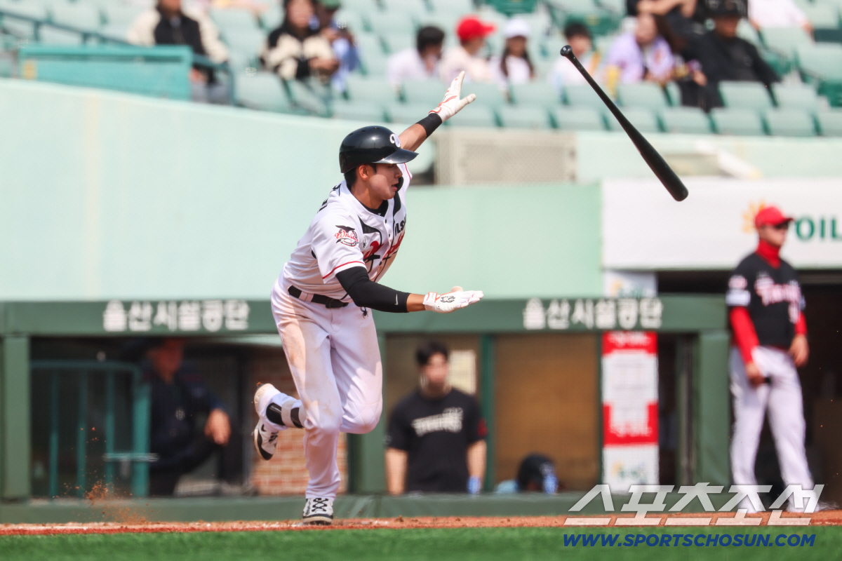 '이적생' 최형우, 최고령 신기록 세운 날, 퓨처스 최고령 투수도 신기록…