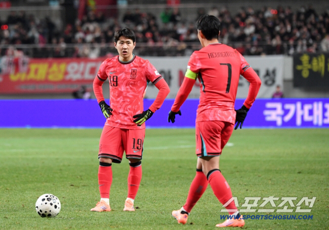 韓 축구 초긴장! 이렇게 치열해지면 어떡하나, 조별리그 혈투 예고...'…