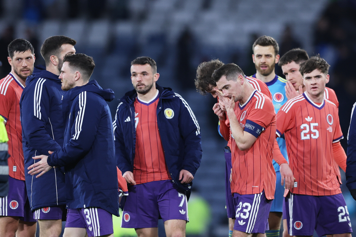 "선수층이 너무 두텁다" "유럽 이류로는 일본을 못 이긴다" 스코틀랜드 …