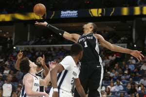 대충격! 판이 완전히 뒤집혔다. SGA의 독주체체 무너졌다. 빅터 웸반야마의 강렬한 반란. MVP 중간순위 당당 1위 등극