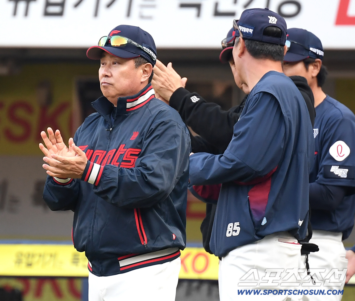 "신인치곤 잘한 것" 살 떨렸던 데뷔전 극한 세이브, 100점은 못 받았…