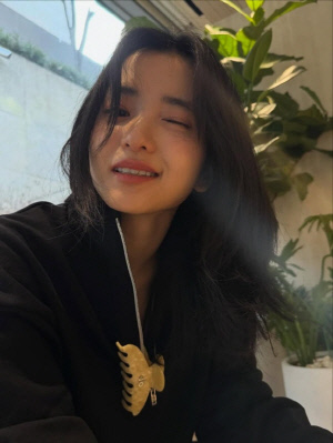 김태리, 아기 얼굴에 그렇지 못한 근육질 몸..다리길이가 어디까지야 ‘반전 매력 폭발’