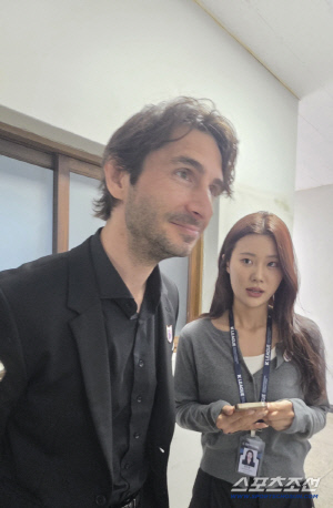 리버풀 출신 제라드 누스 파주 감독 