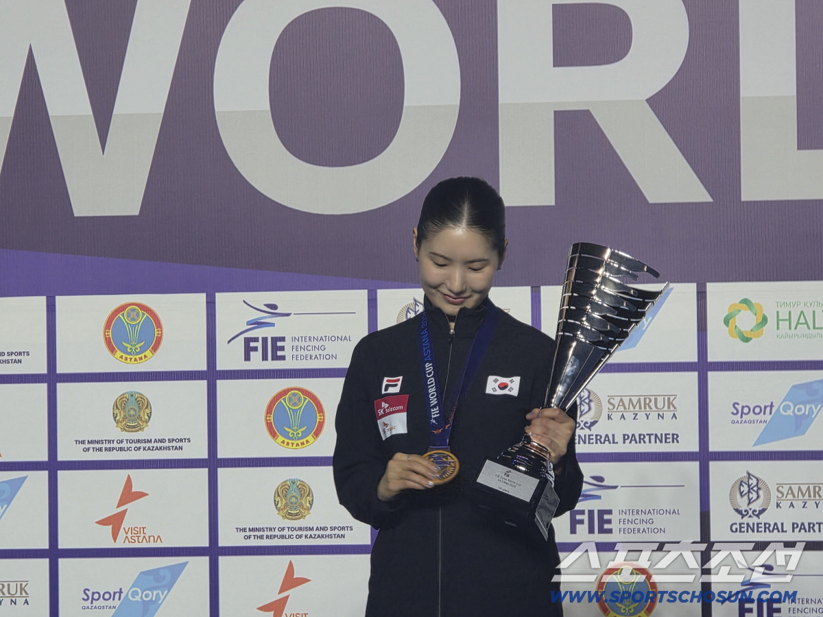 "이래서 세계1위!" '에페여제'송세라 아스타나월드컵 개인전 우승! "아…