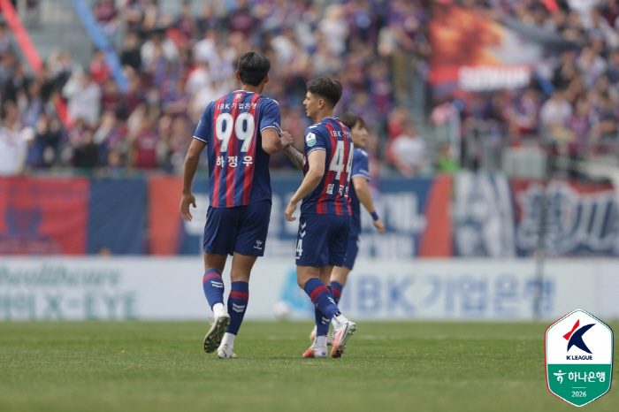 "수원삼성 5연승?→수원FC도 4연승!" 윌리안 PK멀티골 수원,파주에 …