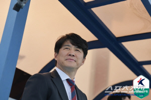 '취임후 파죽의 4연승'박건하 수원FC 감독