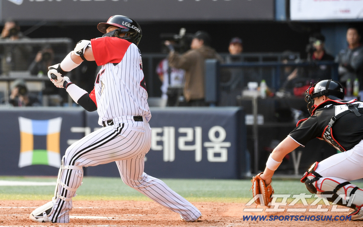 '그러게 왜 보냈어.' 김현수 9회초 비수 결승타+박영현 투혼의 연투 세…