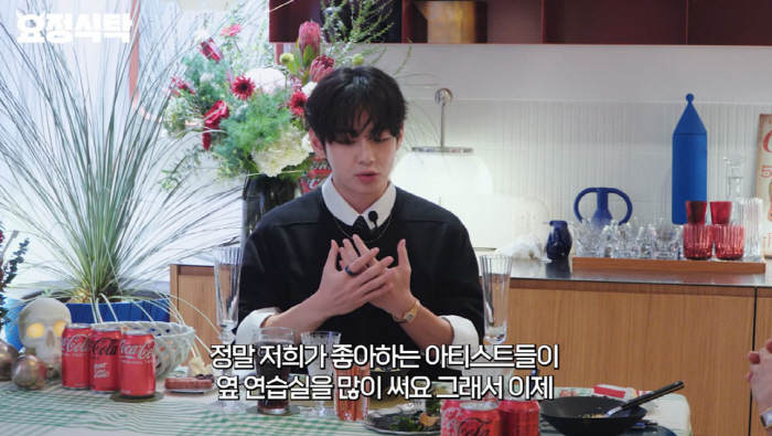 뷔, BTS 월클 일화 공개…"옆 연습실서 팝스타들 연습, 우리 춤 보러…