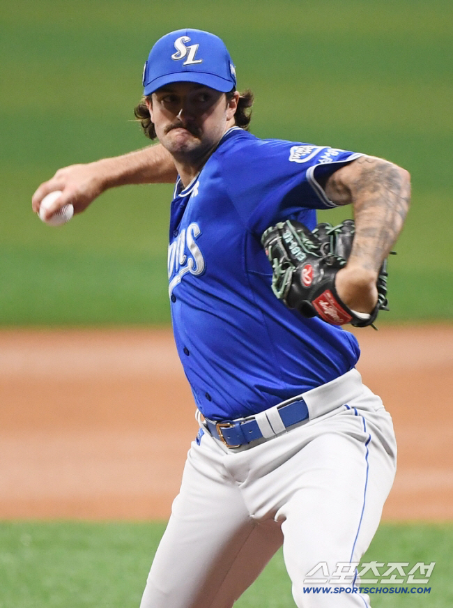 '방출→12억 잭팟' KBO 깜짝 역수출 신화 쓰나…2⅓이닝 KKK 완벽…