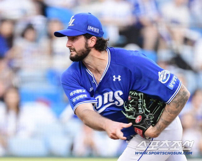 '방출→12억 잭팟' KBO 깜짝 역수출 신화 쓰나…2⅓이닝 KKK 완벽…