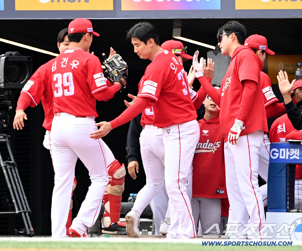 만루 대위기, 김도영 상대 직구 '맞짱' 승부...이렇게 제2의 김광현이…