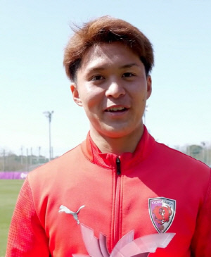 韓 축구 정말 아쉽다! 日 축구 뒤흔든 특급 재능, 한국 대신 일본 대표팀 택할 준비...