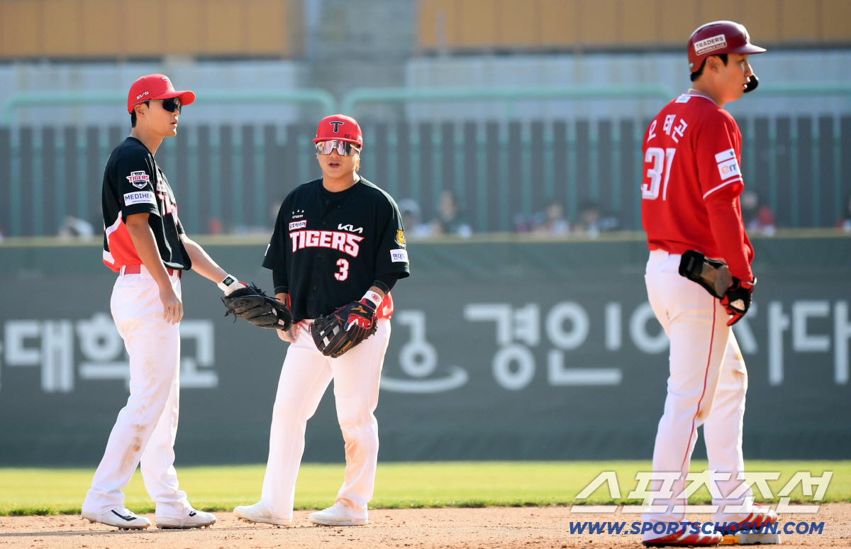 혹시 지금 2008년인가요? '완벽 회춘 모드' 작은 거인, 골든글러브 …