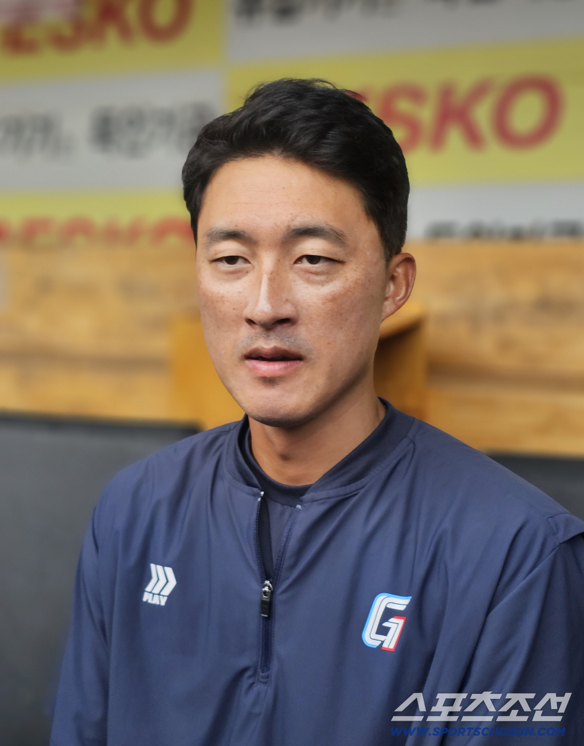 '거뭇거뭇' 땀으로 씻겨진 선크림 빈자리, "살아남겠다는 생각 없다. 올…