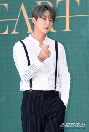 '음주·도박' 신혜성, 신화 손절했나…이민우 결혼식 나홀로 불참[SC이슈]