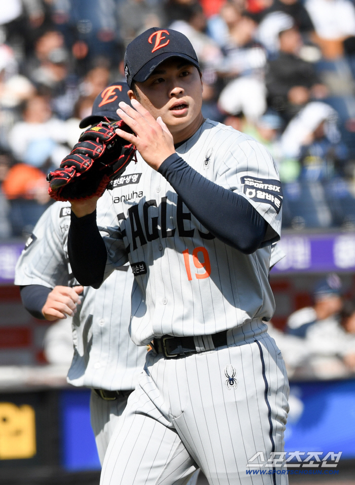 KBO서 비로소 꽃피운 한화 왕옌청, 대만도 울었다…