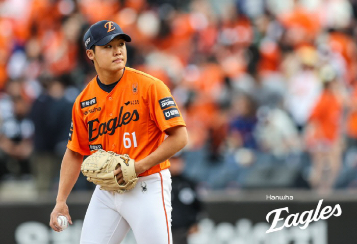 "좋았던 피칭이 기억이 안 나더라" 정우주, 2년 차 징크스와 싸운다…1…