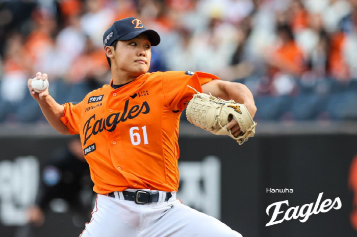 "좋았던 피칭이 기억이 안 나더라" 정우주, 2년 차 징크스와 싸운다…1…