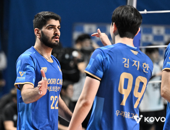 챔프전 좌절? 고개 숙일 이유 없다…우리카드, 이보다 완벽했던 '도전자' 있을까