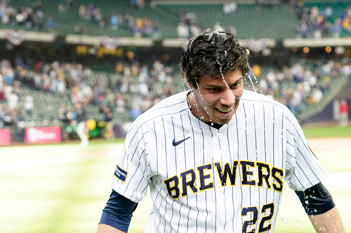 생애 234번째 홈런이 이렇게 짜릿할 수가! '오타니 2개, 저지 0개' 옐리치는 오늘 처음 "우리는 이런 팀"