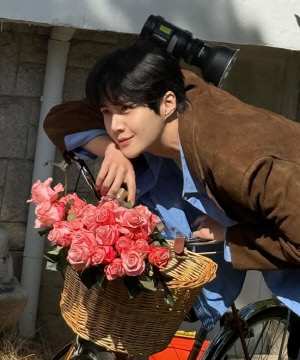 [단독] 김선호, 3월 청룡랭킹 남자 배우 부문 1위… 이준혁 아쉽게 2위