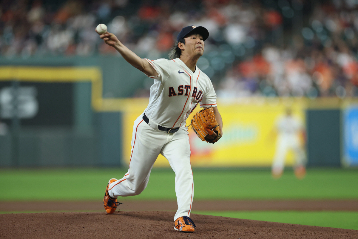 HOUSTON, TEXAS - MARCH 29: Tatsuya Imai #45 of the Houston Astros pitches in the first inning of his MLB debut against the Los Angeles Angels at Daikin Park on March 29, 2026 in Houston, Texas.   Tim Warner/Getty Images/AFP (Photo by Tim Warner / GETTY IMAGES NORTH AMERICA / Getty Images via AFP)<저작권자(c) 연합뉴스, 무단 전재-재배포, AI 학습 및 활용 금지>