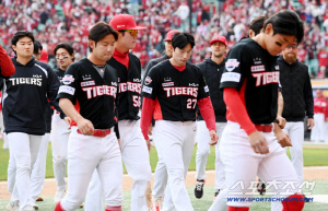 이 무슨 운명의 장난이냐...KIA-LG 최고 빅매치, 둘 중 하나는 '나락'으로 떨어진다