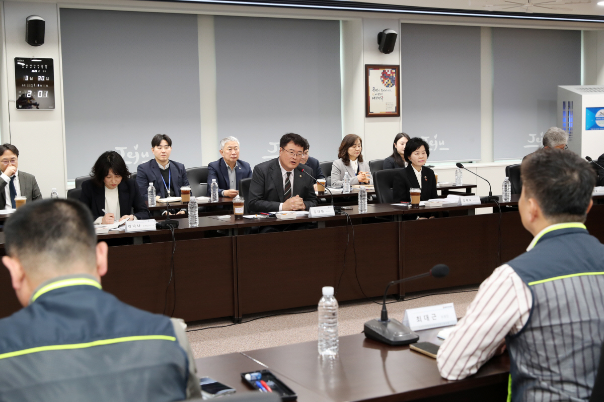 ◇김대현 문화체육관광부 제2차관이 30일 제주도청 삼다홀에서 제주도, 한국카지노업관광협회, 서비스연맹관광레저산업노동조합과 '카지노 종사원 근로환경 개선을 위한 업무협약식'에서 인사말을 하고 있는 모습.