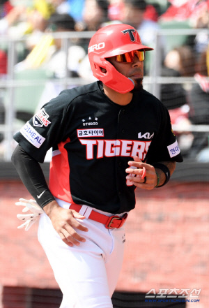 '와 1위-1위' KIA 진짜 초대박 건졌나, 전문가 촉 진짜였다…레전드급 외국인 괜히 언급했겠나