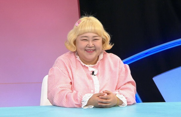 홍윤화, 망원동 어묵바 대박났다..8개월만 투자금 회수 ‘줄 서는 맛집’