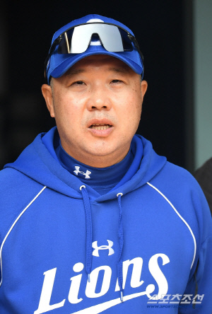 박진만 감독, 무슨 생각으로...9타수 무안타 김영웅, 충격 1번 배치 