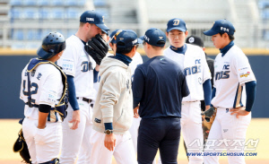 날벼락에 또 날벼락! 6주 OUT 또 6주 OUT → '메디컬 탈락' 투수, 리스크 안고 롯데전에 출격한다