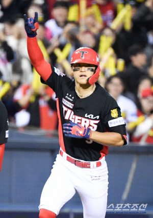 'KIA 감격 첫승' 김도영 대폭발 올러 난공불락…LG 백기 투항 굴욕, 3연패 수렁[잠실 리뷰]