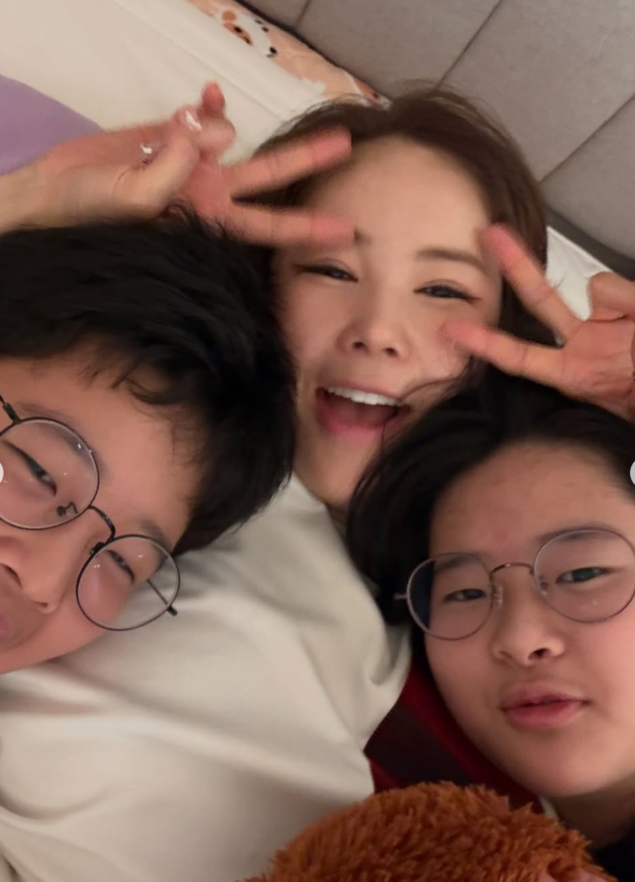 장영란, 중1 딸 '뽀뽀 스킨십'에 솔직 심경..."사춘기야 천천히 와줘"