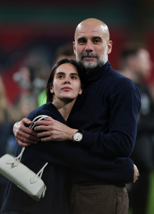 '다 나가면 나보고 어쩌라고!' 골머리 앓는 과르디올라→맨시티 리더십 공백 초임박…파격 결단! AT 마드리드 출신의 레알 이적?