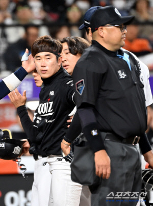 얼굴에 146㎞ 맞고도 '난 괜찮아'…쓰러진 허경민이 오히려 후배 엄상백을 다독였다[대전 현장]