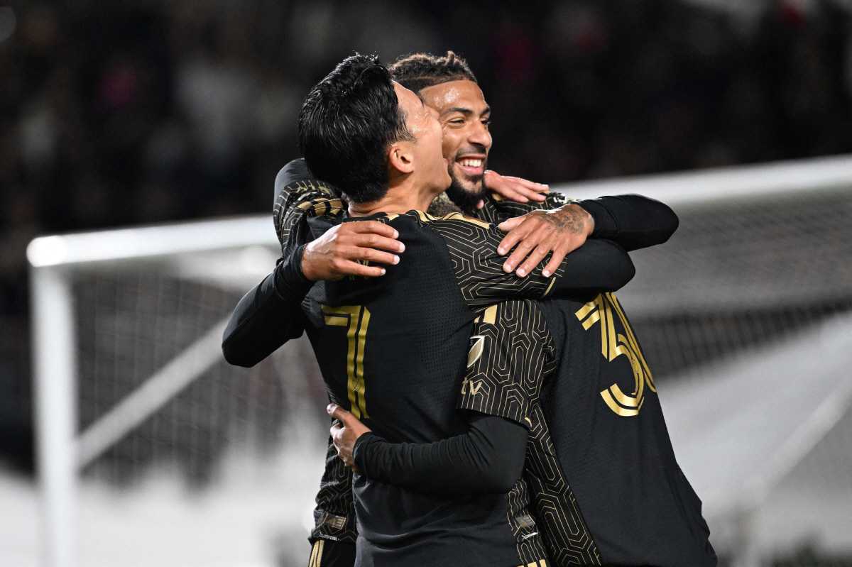 '월드클래스' 손흥민 수혜 효과 그야말로 환상적, 스페인 빅클럽 관심 도착...세비야-비야레알-소시에다드 영입 관심