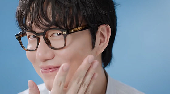 '10kg 감량' 성시경, 날렵한 턱선+윙크 자신감 "모델 염치 챙겼다"