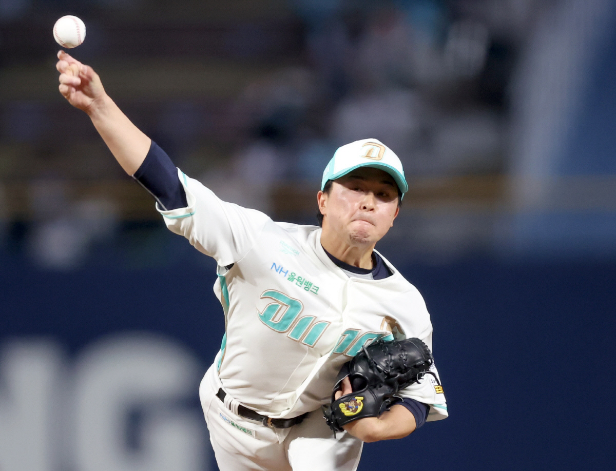 NC 선발 토다 나츠키 역투 (창원=연합뉴스) 김동민 기자 = 31일 경남 창원NC파크에서 열린 프로야구 2026 KBO리그 롯데 자이언츠와 NC 다이노스의 경기. 1회 초 NC 선발 토다 나츠키가 역투하고 있다. 2026.3.31 image@yna.co.kr(끝)