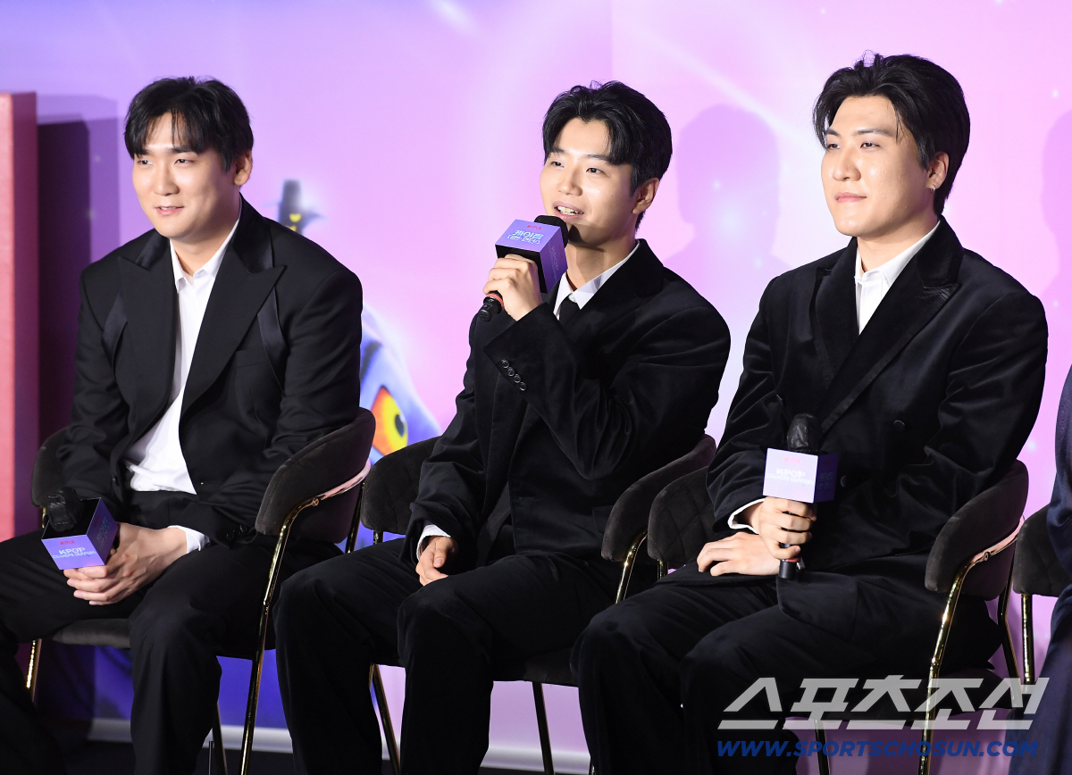 넷플릭스 '케이팝 데몬 헌터스' 아카데미 수상 기념 기자간담회가 1일 오후 서울 CGV용산에서 열렸다. IDO(남희동, 이유한, 곽중규)가 질문에 답하고 있다. 정재근 기자 cjg@sportschosun.com/2026.4.1/