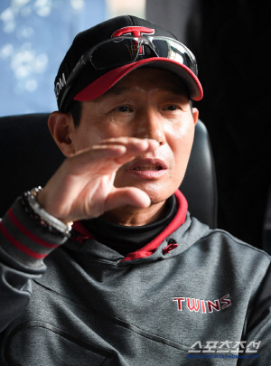 '충격 개막 3연패' 강력 1위라더니, 감독도 어이가 없다…