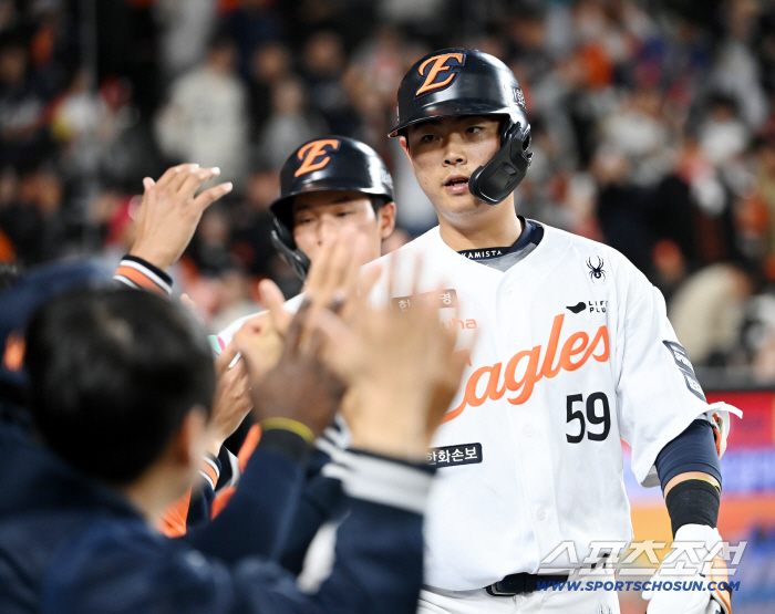 시범경기 5홈런 → 데뷔 첫 대포까지…대전에 움트는 거포 본능, 명장의 시선 [대전포커스]