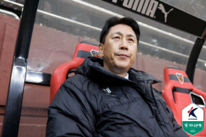 퇴장 부상 변수 극복하고 '2026년 첫 승리' 포항, 2025년과 닮은꼴 반등 예고