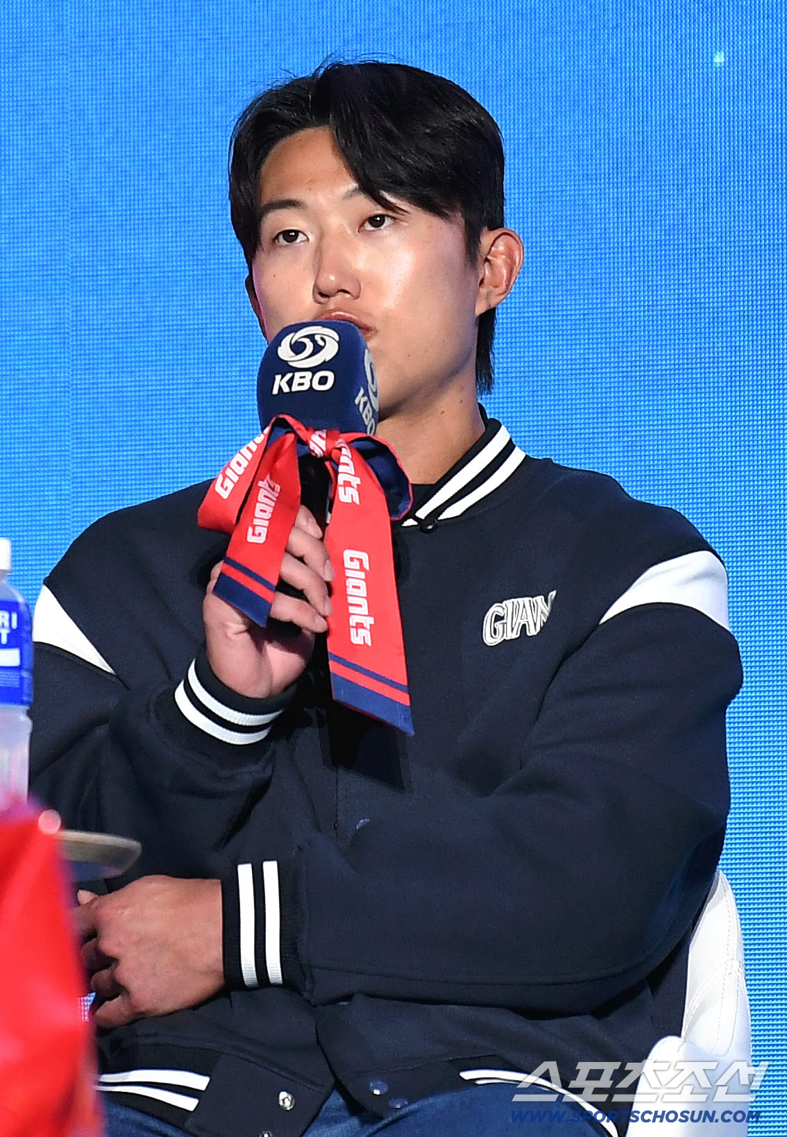 26일 롯데호텔월드에서 열린 KBO리그 미디어데이&팬페스트. 올 시즌 목표를 밝히고 있는 롯데 전민재. 잠실=송정헌 기자songs@sportschosun.com/2026.03.26/